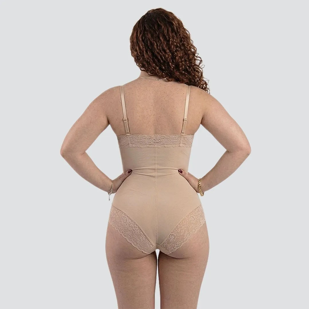 FAJA BODY STRAPLESS CON ENCAJE SILICONADA